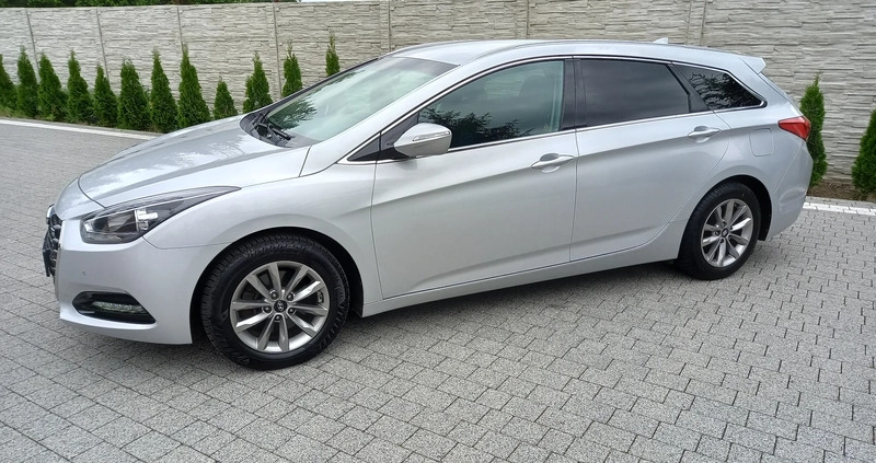 Hyundai i40 cena 58500 przebieg: 179250, rok produkcji 2017 z Siedlce małe 742